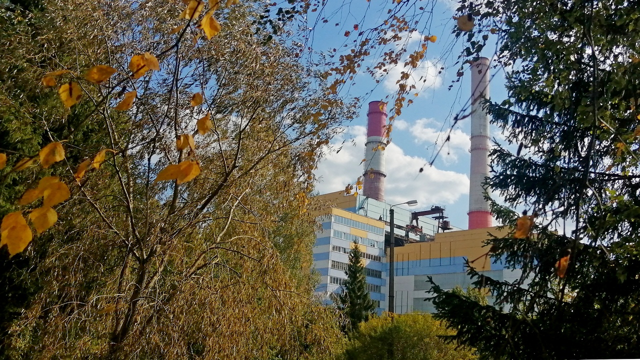 Смоленский филиал АО «Квадра» приступил к подаче тепла на объекты социальной сферы и в жилые дома.