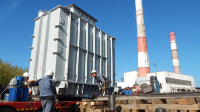 На Смоленскую ТЭЦ-2 доставили новый блочный трансформатор 